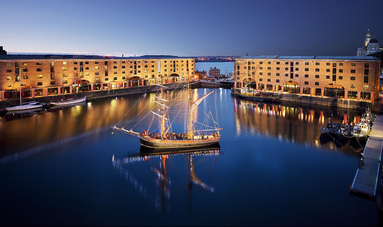 image of liverpool albert dock